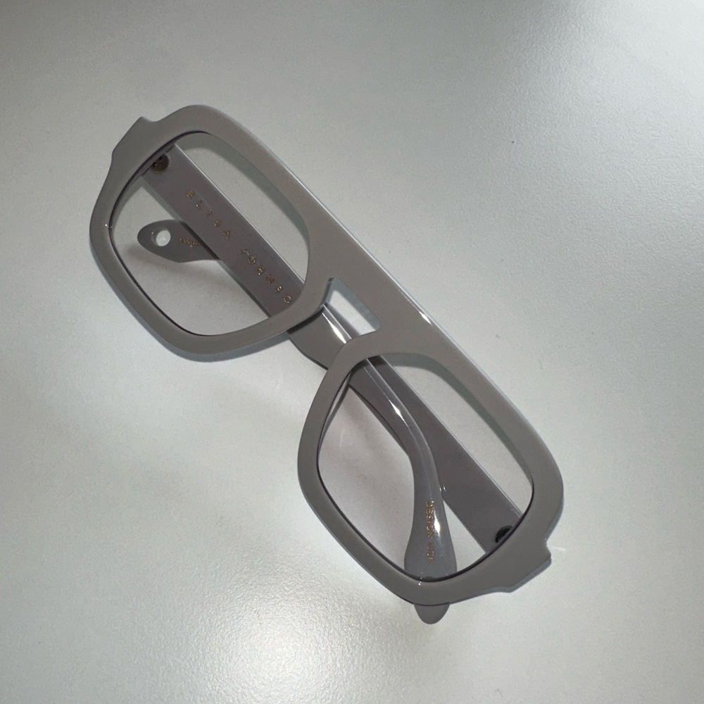 Elisa Johnson Jane Sunglasses in RARE Grey